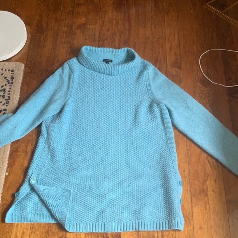 Talbots‎ roll beck cotton blend sweater. Worn once.